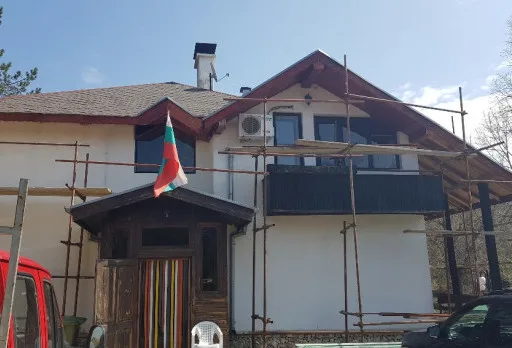 Wiederaufbau und Erweiterung einer Hütte bei Albena