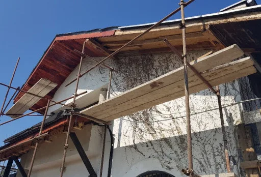 Wiederaufbau und Erweiterung einer Hütte bei Albena