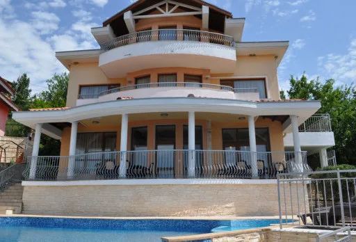 Строителство на инфинити басейн в Балчик, Албена