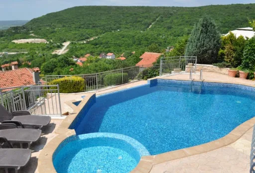 Строителство на инфинити басейн в Балчик, Албена