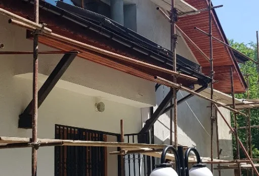Wiederaufbau und Erweiterung einer Hütte bei Albena