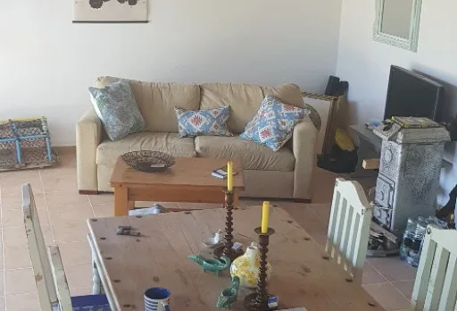 Bau- und Reparaturarbeiten an einem Haus bei Krapets