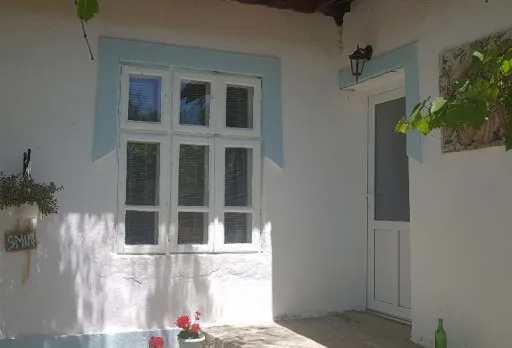 Bau- und Reparaturarbeiten an einem Haus bei Krapets