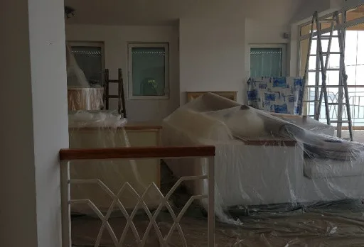 Innenanstrich und Reparaturarbeiten in einer Villa in Balchik