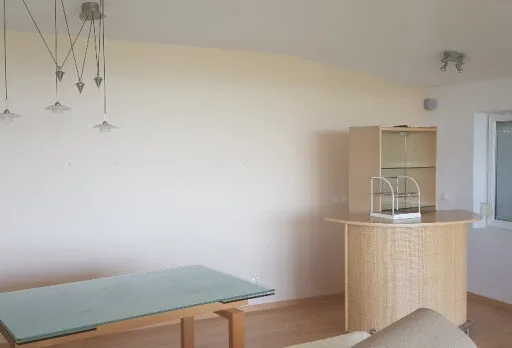 Innenanstrich und Reparaturarbeiten in einer Villa in Balchik