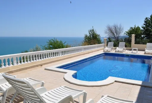 Строителство и ремонт на басейн в Балчик