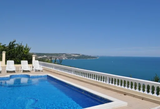 Строителство и ремонт на басейн в Балчик