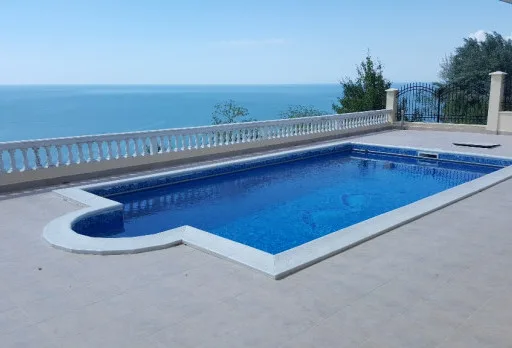 Строителство и ремонт на басейн в Балчик