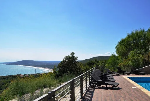 Строителство на басейн в Балчик