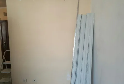 Installation of wallpapers in apartment in Golden sands