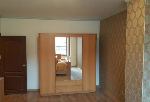 Installation of wallpapers in apartment in Golden sands