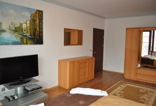 Installation of wallpapers in apartment in Golden sands