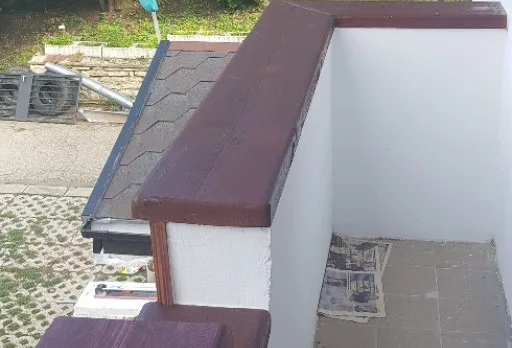 Wiederaufbau und Erweiterung einer Hütte bei Albena