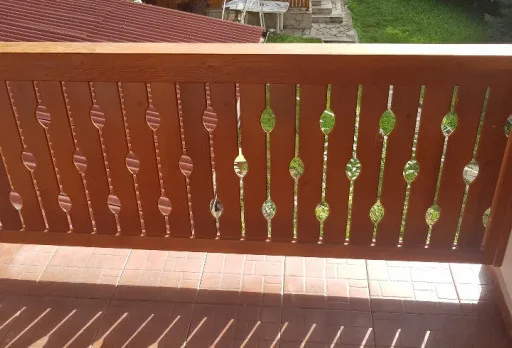 Wiederaufbau und Erweiterung einer Hütte bei Albena