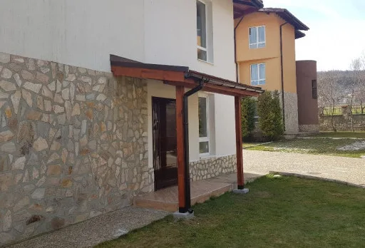 Строителство, реконструкция и ремонт на къща до Албена