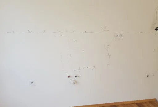 Einbau von Küchenböden in einer Wohnung in St. Constantine und Helena