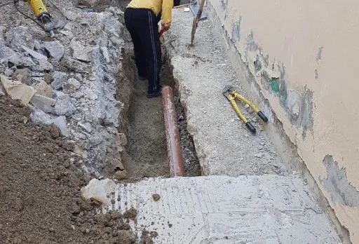 Строителни и ремонтни работи и полагане на PVC тръби за отводняване в Албена