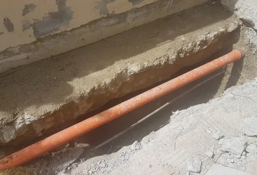 Строителни и ремонтни работи и полагане на PVC тръби за отводняване в Албена