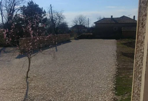 Направа на алея от чакъл до Дуранкулак