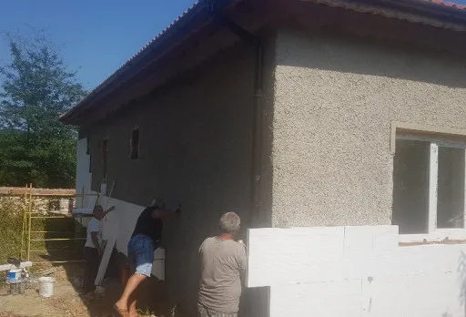 Изолация и вертикална планировка на къща до Дуранкулак