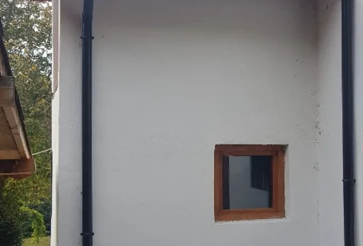 Wiederaufbau und Erweiterung einer Hütte bei Albena
