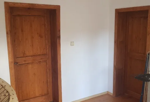 Wiederaufbau und Erweiterung einer Hütte bei Albena