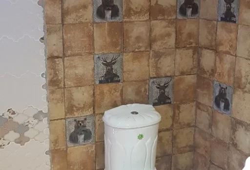 Wiederaufbau und Erweiterung einer Hütte bei Albena
