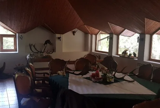 Wiederaufbau und Erweiterung einer Hütte bei Albena