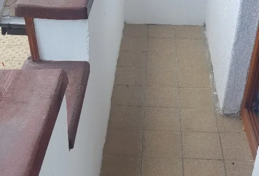 Wiederaufbau und Erweiterung einer Hütte bei Albena