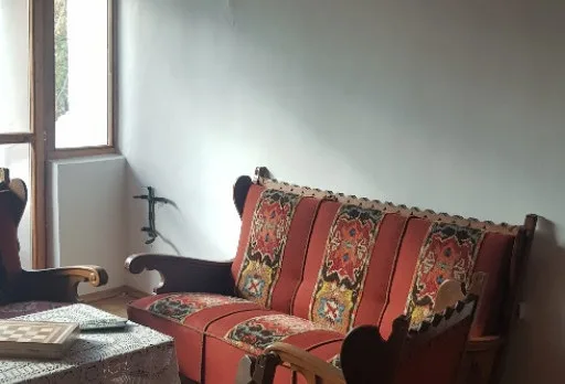 Wiederaufbau und Erweiterung einer Hütte bei Albena