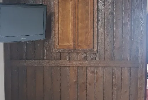 Reparaturarbeiten in einem Essbereich in einer Villa in Varna