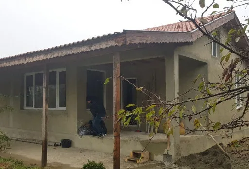 Bodendämmung und Estrichverlegung im Raum Balchik