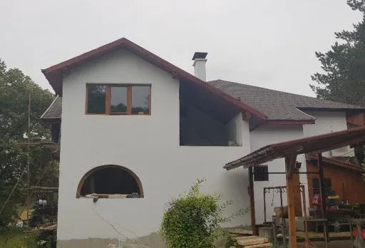 Wiederaufbau und Erweiterung einer Hütte bei Albena