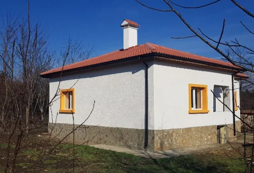 Изолация и вертикална планировка на къща до Дуранкулак