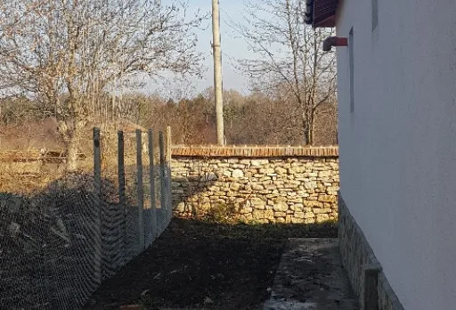 Изолация и вертикална планировка на къща до Дуранкулак