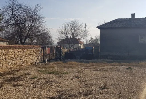 Изолация и вертикална планировка на къща до Дуранкулак