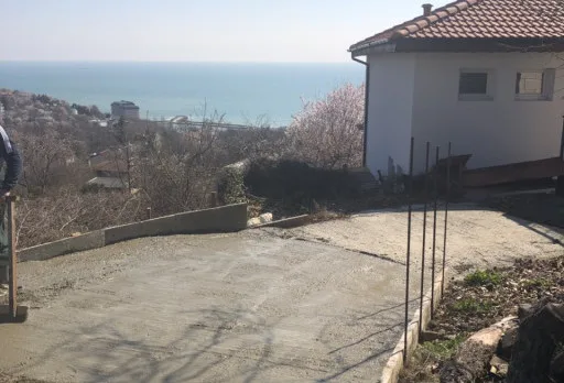 Building a concrete driveway near Varna