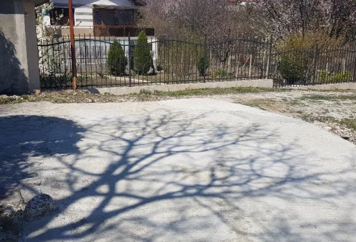 Building a concrete driveway near Varna