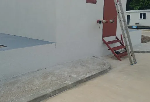 Строително-ремонтни работи на водоем на мелница в Генерал Тошево