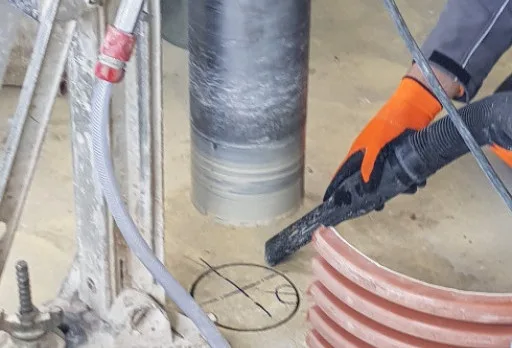 Строително-ремонтни работи и пробиване на отвори с диамантена боркорона при строително-монтажни работи в мелница в Генерал Тошево