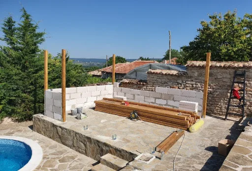 Строителство на барбекю в с. Оброчище, Албена