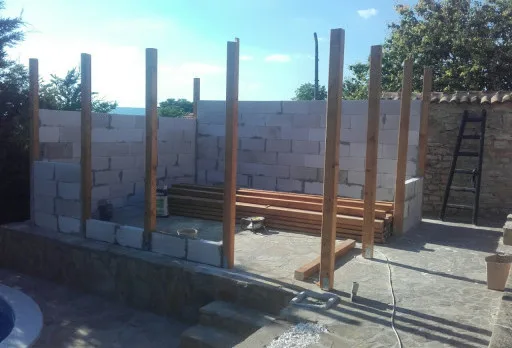 Строителство на барбекю в с. Оброчище, Албена