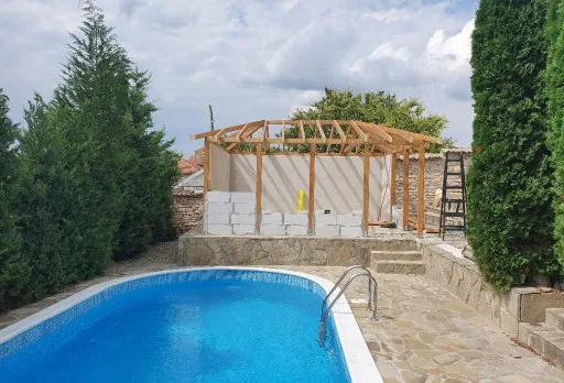 Строителство на барбекю в с. Оброчище, Албена