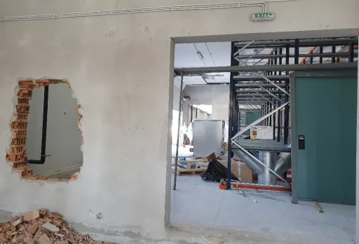 Строителство на бетонови рампи и пробиване на отвори в стени и под в Генерал Тошево