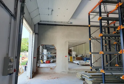 Строителство на бетонови рампи и пробиване на отвори в стени и под в Генерал Тошево