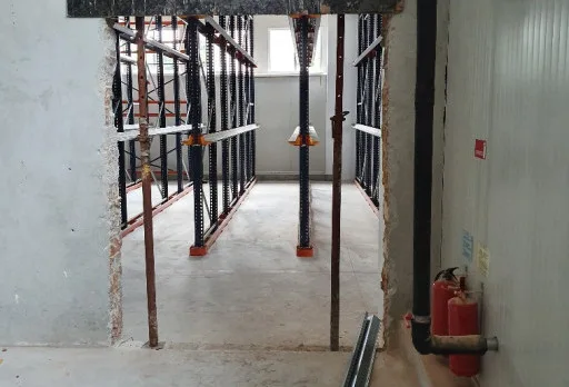 Строителство на бетонови рампи и пробиване на отвори в стени и под в Генерал Тошево