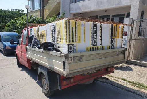 Reparaturarbeiten an Dach und Terrassen eines Mehrfamilienhauses in Varna