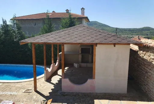 Строителство на барбекю в с. Оброчище, Албена