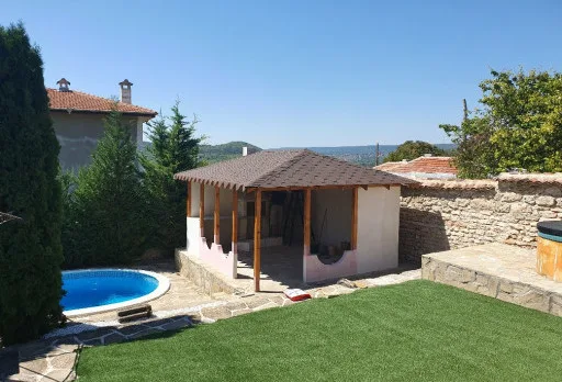 Строителство на барбекю в с. Оброчище, Албена