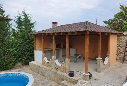 Строителство на барбекю в с. Оброчище, Албена